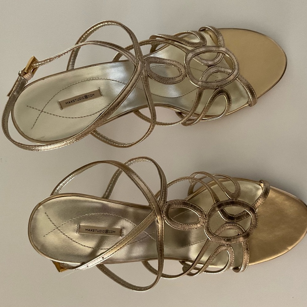 Max Studio
Gold Strappy Sandals